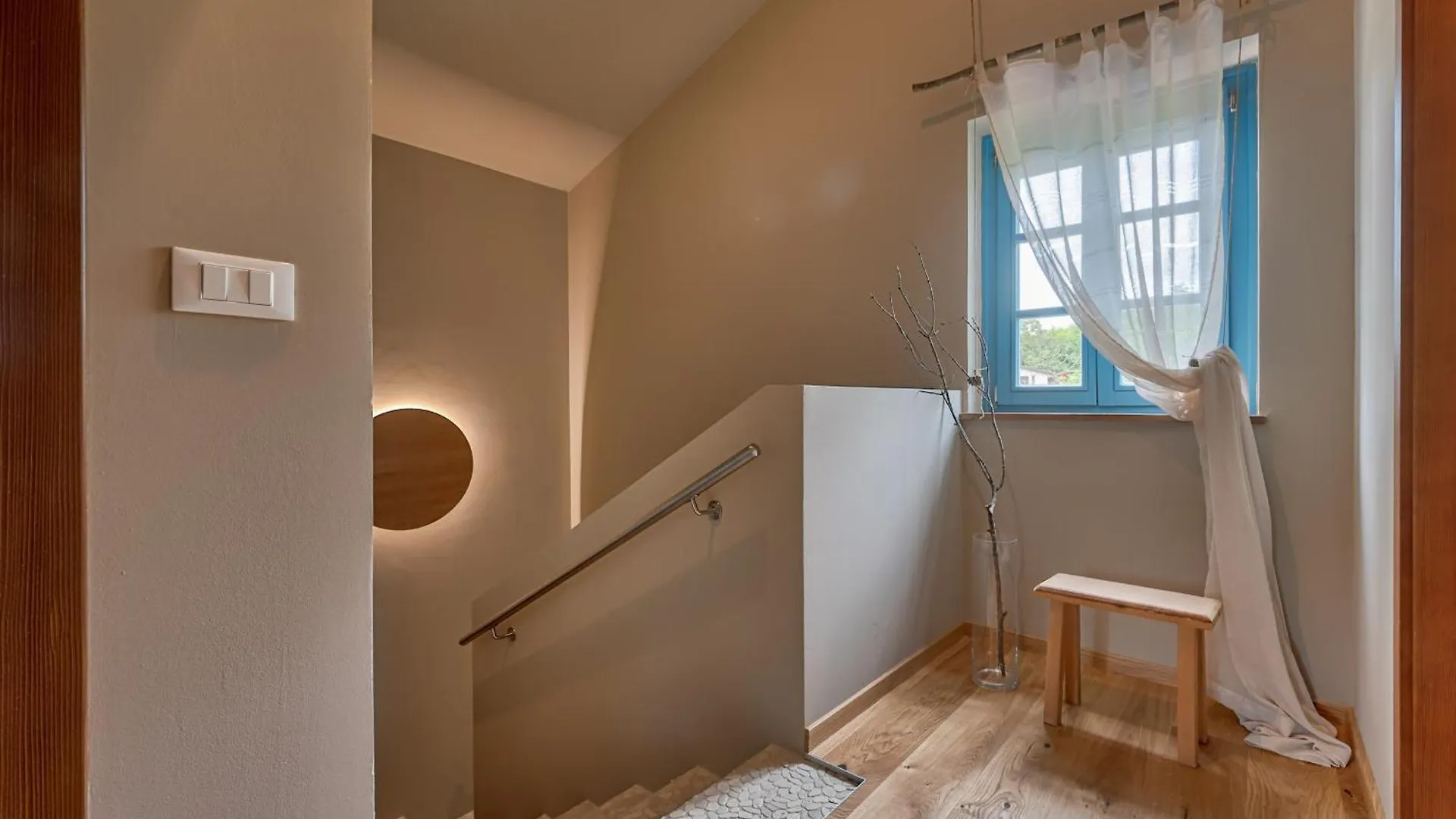 Villa Griota For 8 People Near Umag With Private Pool, Jacuzzi & Sea View - Pet Friendly Vilanija