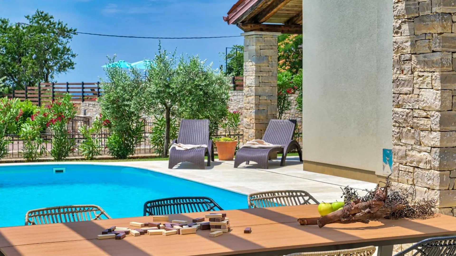 Villa Griota For 8 People Near Umag With Private Pool, Jacuzzi & Sea View - Pet Friendly Vilanija 0*,  Croatie